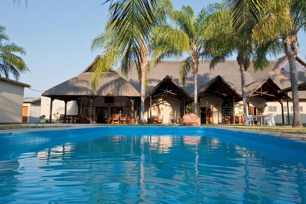 ホテルOshakati Country エクステリア 写真
